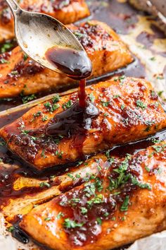 Honey Glazed Salmon Recipes, Honey Garlic Glazed Salmon, Honey Salmon Recipes, Easy Salmon Dinner, Honey Soy Salmon, Honey Glazed Salmon Recipe, Honey Glazed Salmon