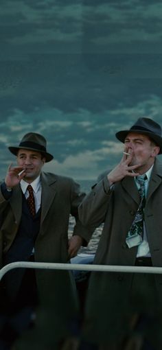 Seven Wallpaper Movie, Iconic Movie Wallpaper, Film Phone Wallpaper, Hollywood Movies Wallpaper, Wallpaper Movies Aesthetic, Shutter Island Wallpaper, Shutter Island Aesthetic, Se7en Wallpaper