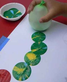 Diy Paintings, Balloon Painting, Painting Activities, The Very Hungry Caterpillar, Amazing Diy, Childrens Crafts, Preschool Art, Elementary Art, Art Activities