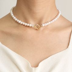 OT Clasp Freshwater Pearl Choker Necklace, Beaded Necklace, Bridal Choker, Bridal Wedding Jewelry, Choker, Pearls, Bridal Gift, Gift for Her ✧Material: Stainless Steels All pearls are Real freshwater pearls💖 This OT Clasp Freshwater Pearl Necklace is an elegant piece of jewelry designed specifically for brides, perfectly combining classic and modern design elements to add a touch of unique charm and noble elegance to your wedding look. Each freshwater pearl is carefully selected, symbolizing pu White Beaded Necklaces With Pearl Charm For Weddings, Single Strand Beaded Necklaces For Wedding, Pearl White Beaded Necklace With Pearl Chain For Wedding, Wedding Single Strand Beaded Necklaces, Adjustable Pearl Beaded Necklaces For Wedding, Adjustable Single Strand Beaded Necklace For Wedding, Bridal Choker, Necklace Bridal, Necklace Clasps