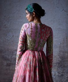 This blush pink anarkali features intricate embroidery on a blend of organza and silk chanderi, paired with a matching dupatta. The combination of luxurious fabrics and detailed craftsmanship results in a timeless and elegant ensemble. Mahima Mahajan, Pink Anarkali, Embroidered Anarkali, Anarkali Gown, Flowing Skirt, Feel Beautiful, Indian Designer, Indian Design, Designer Wear