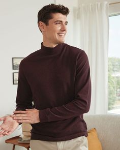 This long-sleeve mock-neck cotton tee in a classic cut makes for a true fall closet essential.  - Long sleeves - Mock neck - 100% cotton - 35'' sleeve length from centre back (size M) Casual Turtleneck Top, Classic Winter T-shirt With Relaxed Fit, Classic Winter Crew Neck T-shirt, Cotton Turtleneck T-shirt For Fall, Casual Turtleneck T-shirt With Relaxed Fit, Mockneck Longsleeve, Casual Cotton Turtleneck T-shirt, Versatile Mock Neck Long Sleeve Fitted Top, Fall Closet Essentials