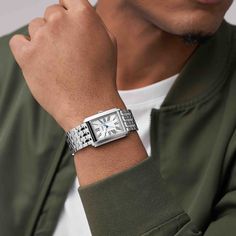 An instant classic, Carraway is thoughtfully designed down to every last detail. With a silver two-layered dial, curved-for-your-wrist case and stainless steel 7-link bracelet, it's as timeless as it is comfortable.SPECIFICATIONSCase Size: 30MM Movement: Quartz Platform: CARRAWAY Strap Material: Stainless Steel Strap Color: Silver Case Water Resistance: 5 ATM Case Material: Stainless Steel Case Color: Silver Dial Color: Silver Strap Fashion Color: Silver-Tone Interchangeable Compatibility: 22MM Modern Silver Watch With Rectangular Dial, Modern Silver Watches With Rectangular Dial, Classic Stainless Steel Watch Accessories With Subdials, Classic Stainless Steel Watch With Steel Clasp, Rectangular Metal Dial Watch For Everyday Use, Classic Stainless Steel Watch, Classic Stainless Steel Watches, Timeless Stainless Steel Watch Accessories With Analog Display, Timeless Stainless Steel Analog Watch Accessories