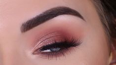 Blush Pink And Sage Wedding, Huda Eyeshadow Palette, Gold Eyeshadow Tutorial, Huda Eyeshadow, Huda Palette, Festival Eye Makeup, Nude Eye Makeup, Huda Beauty Eyeshadow Palette, Best Under Eye Concealer