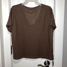 This Crop Tee Is A Size Medium & Nwot. In Great Condition. Open Knit Short Sleeve Top, Brown Textured Knit Crew Neck Top, Textured Knit V-neck Top For Day Out, Short Sleeve Open Knit Top For Day Out, V-neck Textured Knit Top For Day Out, V-neck Textured Knit Tops, Brown Summer Crew Neck Knit Top, Brown Knit Crew Neck Top, Knit Stretch V-neck T-shirt