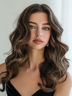 Glamorous Hollywood waves offer a timeless and sophisticated look that’s perfect for red carpet events or formal occasions. The waves are polished and defined, creating a classic, old-Hollywood glamour. This style is ideal for those with medium to long hair and any face shape. Hollywood Curls Bridesmaid, Hairstyles For Long Hair Event, Big Loose Curls For Medium Hair, Formal Bridesmaid Hair, Elegant Hair Down Wedding, Curls For Medium Length Hair Wedding, Wedding Hollywood Curls, Gala Night Hairstyle, Bride Hair Waves Soft Curls