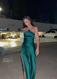 Outfit Casamiento, Dark Green Long Dress, Classy Prom, Party Gowns, Long Prom Dress