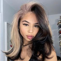 Diy Hair Dye, Hair Dye Removal, Hair Colorful, Girl Hair Colors, Hair Color Underneath, Peekaboo Hair, Black Hair Dye, Dyed Natural Hair, Pretty Hair Color