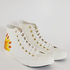 Converse Chuck Taylor All Star Hi High Top X You Floral Embroidery White / Yellow / Orange Unisex Sneakers 163038c Nwt Brand: Converse Model: Chuck Taylor All Star Hi Style Code: 163038c Color: White / Yellow / Orange Gender: Unisex, Listed As Men's Shoes. Sku #54 Size Guide: Us Men's 9.5 / Us Women's 11.5 / Uk 9.5 / Eur 43 / Cm 28 The Converse Chuck Taylor All Star High Floral Embroidery By You Sneakers Are A Stylish And Customizable Option For Sneaker Lovers. With Floral Embroidery Details And Yellow Canvas Lace-up High-top Sneakers, Yellow Lace-up Canvas High-top Sneakers, Converse Floral Embroidered Lace-up Sneakers, Converse Lace-up Sneakers With Floral Embroidery, Yellow High-top Canvas Shoes For Spring, Embroidered Canvas Low-top Sneakers, Casual Embroidered Converse Sneakers, Summer Embroidered High-top Sneakers, White Casual Sneakers With Floral Embroidery