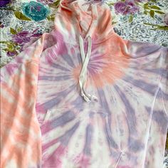 Size Small Soft Tie Dye Hoodie ,Never Worn New With Tags Spring Purple Hoodie With Crew Neck, Spring Purple Crew Neck Hoodie, Purple Hoodie Top For Spring, Purple Spring Hoodie Top, Purple Hooded Sweatshirt For Loungewear, Purple Long Sleeve Sweatshirt For Spring, Purple Hoodie Sweatshirt For Spring, Purple Drawstring Hood Top For Loungewear, Trendy Purple Long Sleeve Hoodie