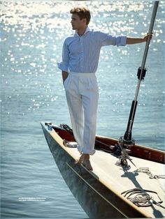 Office Old Money, Yacht Outfit, Sailing Aesthetic, Old Money Fashion, Money Clothes, Chique Outfit, Money Fashion, Boat Fashion, Classy Outfits Men