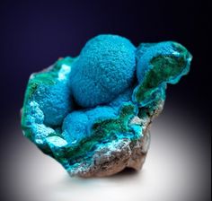 Shimmer and Shine: The Sparkling World of Druzy Quartz Gem Silica, Raw Turquoise, Crystal Formations