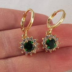 Emerald And Gold Earrings, Gold Emerald Jewelry, Bronze Autumn, Emerald Jewelry Set, Eyebrow Jewelry, Dainty Gold Jewelry, Emerald Green Earrings, Prom Dance, Sunflower Earrings