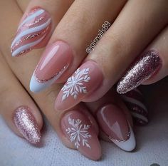 Nails December Winter, Nail Art Winter, Winter Nail Ideas, Nail Art Noel, Nail Art Inspo, Ombre Acrylic Nails, Christmas Gel Nails, Nails Winter, Nail Art Ombre