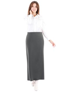 Plus Size Back Split Maxi Skirt Kick pleat makes it easier to move, and walk around all day long, and reveals no skin. Modest skirt to wear on any occasion. Wear it to work on weekdays or for dinner on weekends. Easy to care for and machine washable. Elegant look with a straight cut and solid color. The back vent gives a more formal look with a pencil line. The skirt is a one-off, it has a fixed waistband, with a back zip and hooks fastening. Perfect gift for your loved ones. You don't need to w Maxi Pencil Skirt, Modest Skirt, Modest Maxi, Maxi Skirt Style, Business Skirt, Modest Skirts, Pleated Maxi Skirt, Kick Pleat, Plus Size Maxi