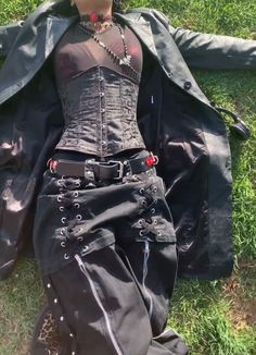 Goth Apocalypse Outfit, Fits With Corsets, Mens Goth Aesthetic, Fancy Goth Aesthetic, Grunge Gothic Outfits, Y2k Goth Outfits Men, Goth Outfit With Jeans, Punk Style Aesthetic, Vintage Goth Fashion