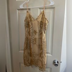 Nasty Gal Gold Sequin Dress Nwt Size 4/Small Ny Aesthetic, Festival Outfits Rave, Outfits Rave, Gold Sequin Dress, 4 Dresses, Gold Sequin, Festival Outfits, Sequin Dress, Sequin