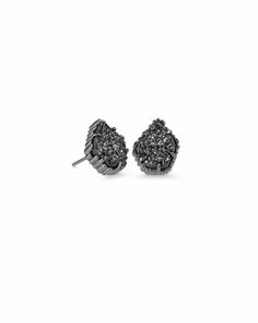 Subtle metal detailing frames our pentagon-shaped stone in the Tessa Gunmetal Stud Earrings in Black Drusy, an artful addition to any look. Dress these Gunmetal stud earrings up for a night out or dress them down for a day at the office - however you wear them, our Tessa Stud Earrings are the perfect addition to anyone's jewelry box. Gunmetal Jewelry, Geometric Stone, Druzy Necklace, Dainty Pendant, Buy Earrings, Black Sparkle, Sparkle Earrings, Gunmetal Grey, Black Jewelry