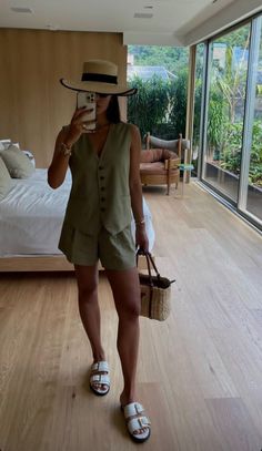 Safari Outfits, Old Money Outfit, Outfit Elegantes, Cute Summer Outfit, Boho Chique, Money Outfit, Honeymoon Outfits, Summer Ootd