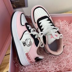 Sanrio Hello Kitty Shoes All-Match Light Breathable Casual Women Shoes Lady Sport Shoe Hello Kitty Heels, Sanrio Shoes, Hello Kitty Outfit, Kawaii Sneakers, Hello Kitty Fashion, Style College