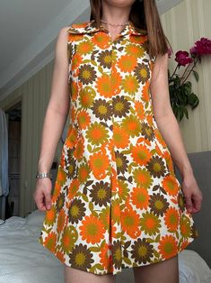 Vintage  cocktail 60s swing retro orange dress floral bright multicolor pointed collar belted fits 6-8 size  Condition is perfect ! No flaws Boho Retro, Dress Orange, Vintage Cocktail, Style Clothes, Handmade Flower, 1960s Fashion, Vintage Clothes, Flower Girl Dress, Size 8 Dress