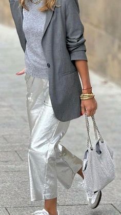 Silver Trousers, Silver Pants, Ladies Style, Trendy Pants, Metallic Pants, Metal Clothing, Fashion Mistakes, 가을 패션, Looks Style