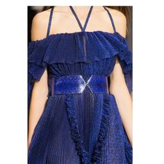 Beautiful Ralph & Russo pleated ball gown Cape like back Blue/black silkPleated skirtLayered detailsSleeveless Full length100% SilkComes without a belt London Fashion Weeks, Cape Gown, Ralph Russo, Ralph And Russo, London Spring, Blue Silk, Fashion Week Spring, Black Silk, London Fashion Week