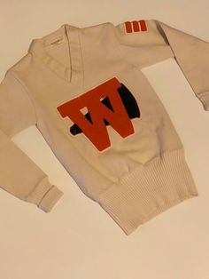 vintage 40s Wilson sports equipment size medium 34  school Winburn KY  pit to pit 16" collar to tail 27" Vintage Athletic Outfits, Vintage Cheerleader, Vintage Sports Clothing, Vintage Varsity, Vintage Sport, Sport Sweater, Vintage 40s, Athletic Outfits, Vintage Sports