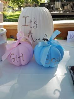 Garage Gender Reveal, Fall Gender Reveal Ideas Pumpkins, Gender Reveal Lights, Fall Gender Reveal Party Decorations, Pumpkin Themed Gender Reveal Party Ideas, Gender Reveal Ideas Pumpkin Theme, Gender Reveal Ideas For Party Fall, Fall Gender Reveal Themes