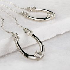 Trinity Horseshoe Necklace - Silver - www.urban-equestrian.com Silver Cowgirl, Horseshoe Bracelet, Horseshoe Jewelry, Horseshoe Earrings, Equestrian Chic, Horseshoe Pendant, Chic Wardrobe, Horseshoe Necklace, Equestrian Jewelry