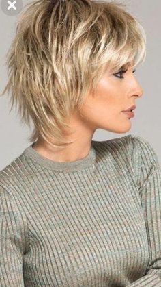 Short Shag Haircuts, Popular Short Hairstyles, Short Shag Hairstyles, Messy Short Hair, Shag Hairstyles, Short Choppy Hair, Short Layered Haircuts, Best Short Haircuts