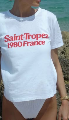 Saint Tropez 1980 France Graphic Tee Womens Tshirt Vintage - Etsy French Riviera Style, San Tropez, Retro Graphic Tees, Devil Wears Prada, Retro Summer, French Chic, French Riviera, Short En Jean, 로고 디자인