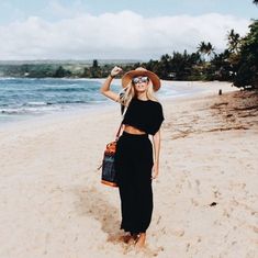 Summer Evening Outfit, Vacay Outfits, Looks Black, Evening Outfits, Maxi Skirts, Wide Pants, Cute Summer Outfits, Fashion Mode, Vacation Outfits