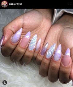 Lilac And Gold Nails, Lilac Almond Nails, Gold Nails Almond, Lilla Nails, Ig Nails, Shell Nails, Classy Acrylic, Long Almond