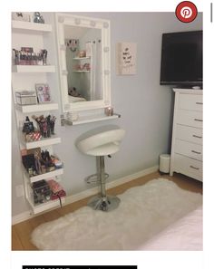 Make Up Table With Mirror, Small Vanity Table Space Saving, Improvised Vanity Table, Small Makeup Area In Bedroom, Standing Mirror Makeup Corner, Corner Vanity Bedroom Diy, Tiny Makeup Station, Mini Makeup Table, Standing Makeup Station