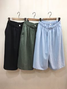 "Women's Wide Legs Cool and Light Long Shorts *blue only available Knee high Short Pants Wrinkle-free Perfect for daily Size One size, good for US 4-12 Length 62cm /24.5\" Waist width 32cm /12.5\" Fabric and Care Cotton 40% Polyester 60% Made in S Korea" Quilted Pants, Linen Sleeveless Top, S Korea, Shorts Outfits Women, Baggy Shorts, Knee Length Shorts, Flowy Pants, Loose Fitting Dresses, Shorts Pants