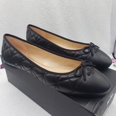 Coach Allyson Quilted Leather Ballet Flats Color: Black With Black Coach Pinmount Size: Women's 11 Material: Leather Upper Man Made Leather Lining And Footbed Rubber Outsole Heel Height @ 0.25" Style #Ck424 Easy To Wear Slip On For Anyone Who Wishes To Remain Stylish And Comfortable. Wear Casual Or Dress Up, You Choose The Perfect "Little Black Shoe" Lightweight Comes In Original Coach Shoe Box Please Refer To Photos & Thank You For Visiting My Closet Black Faux Leather Flats With Flat Heel, Elegant Coach Leather Flats, Black Faux Leather Flats, Chic Coach Leather Flats, Chic Coach Flats, Black Leather Flats For Fall, Designer Black Flats For Spring, Luxury Black Office Flats, Leather Flats With Padded Heel