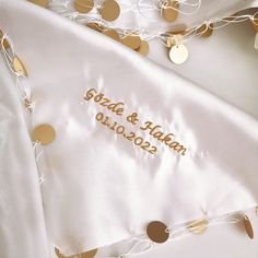 Personalized Wedding Handkerchiefs | Embroidered Handkerchiefs | Wedding Gift It is the perfect way to announce your Wedding day ! Personalized handkerchiefs make beautiful gifts for wedding guests, the bridesmaids, or the parents of the couple. Let them wipe those happy tears with something elegant and stylish. Each handkerchief comes with an embroidered. Our Handkerchiefs can be washed and used everyday or kept as a keepsake. Great Quality ! This Handkerchief is a crisp, clean, classy design a Gifts For Wedding Guests, Bride Kimono, Personalized Handkerchief Wedding, Personalized Handkerchiefs, Gifts For Wedding, Embroidered Handkerchief, Wedding Handkerchief, Classy Design, Personalized Bride