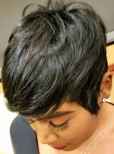 Relaxed Hairstyles For Black Women, Relaxed Hairstyles, Celebrity Short Hair, Short Hairstyles Fine, American Hairstyles, Chin Length Hair, Pelo Afro, Long Bob Hairstyles