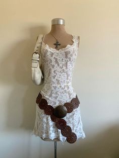 Earth Wind And Fire Concert Outfit, Lace Dress Outfit, Beachy Outfits, Coachella Festival, Alternative Outfits, Dress Outfit