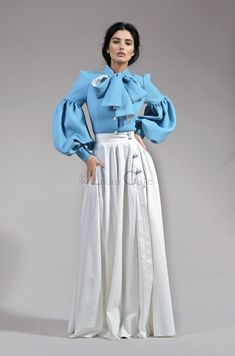 Elegant Voluminous Skirt With Pleated Waist, Elegant Solid Voluminous Maxi Skirt, Elegant Cotton Voluminous Pleated Skirt, Luxury Voluminous Maxi Skirt, Voluminous Blouse With Pleated Puff Sleeves, Office Suit, Tailored Suits, Modest Fashion Outfits, Blazer Suit