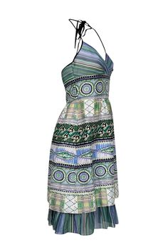 Embrace summer with this charming Kay Unger halter dress! The vibrant green and multi-color design exudes chic style, perfect for a summer evening dinner. Made of luxurious silk, pair it with black sandals and dangle earrings for a refined yet playful look. Size 6 Shell 100% Silk Lining 100% Polyester Invisible zipper back Halter tie neckline Bust 34" Waist 30" Shoulder to hem 43.5" Evening Dinner, Kay Unger, Printed Halter Dress, American Fashion Designers, Summer Evening, Vibrant Green, Size 6 Dress, Invisible Zipper, Black Sandals