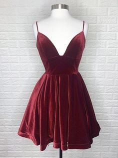 Silhouette:?A Line Waist: Natural Sleeve Length: Sleeveless Fabric:?Velvet Shown Color:?Burgundy Built-In Bra: Yes Winter Formal Dresses Short, Velvet Homecoming Dress, Burgundy Homecoming Dress, Prom Dress Burgundy, Velvet Dress Short, Winter Formal Dresses, Red Velvet Dress, Burgundy Prom Dress, Velvet Shorts