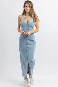 *SIGN UP FOR RESTOCK NOTIFICATIONS, ITEMS ARE RESTOCKED WHEN POSSIBLE BASED ON DEMAND* DESCRIPTION 65% Cotton, 35% Polyester Denim throughout, Halter, Button front, Maxi length, Front slit, V-neckline Naomie is wearing a size small Height | 5'8 Dress size | 2 Please note: All items purchased on sale are final sale. We recommend checking your cart for sale items to make note of non-returnable items Birthday Collection, Denim Outfits, Denim Midi Dress, Elegant Dresses Classy, Sneakers Outfit, Effortless Chic, Celebrity Dresses, Denim Outfit, Outfits Casuales