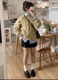 Korean Fashion Inspiration, Caro Skirt, Japan Outfit, Aesthetic Outfit Ideas, Positive Reinforcement, Brain Training, April 2024, Aesthetic Outfit