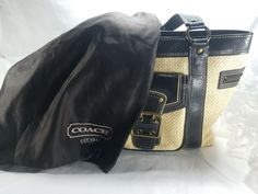 Coach Tote bag Black Beige Woman Authentic W/Cover Bag. Condition is Pre-owned. Shipped with USPS Priority Mail. Vintage Coach Bags With Leather Handles, Vintage Coach Shoulder Bag For Travel, Coach Vintage Shoulder Bag For Daily Use, Vintage Coach Travel Bags, Vintage Coach Bag With Adjustable Strap, Vintage Coach Satchel For Travel, Vintage Black Shoulder Bag With Dust Bag, Coach Crossbody Purse, Coach Tote Bags