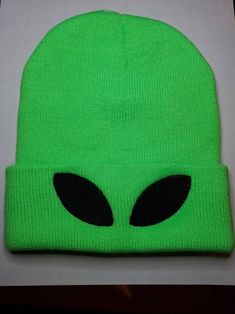 Neon Green Alien Beanie Kawaii Fashion Sci-fi Hat Science | Etsy Alien Bucket Hat, Cute Alien Hat, Alien Beanie, Alien Clothes, Cuddle Duds, Green Tutu, Green Alien, Felt Patch, Costumes Diy