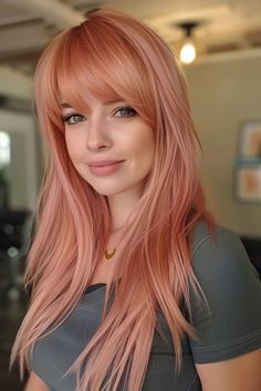 Are you ready to turn heads and embrace the most irresistible hair color trend of the season? Cherry blonde is the perfect fusion of rich, warm hues and stunning, light-catching dimension that will leave you Jahodová Blond, Long Layered Hair With Bangs, Trendy Nail Designs, Strawberry Blonde Hair Color