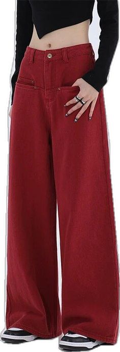 Red Wide Leg Pants With Pockets For Fall, Red Non-stretch Wide Leg Pants With Pockets, Red Wide-leg Bottoms For Winter, Red Wide Leg Winter Pants, Red Solid Color Bottoms For Fall, Street Style Pants, Style Cargo Pants Women, How To Style Cargo Pants Women, How To Style Cargo Pants