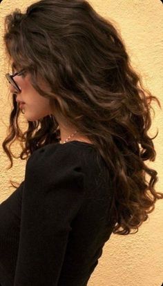 Curly Hair Photos, Hair Stylies, Curly Girl, Aesthetic Hair, Pretty Hairstyles, Wavy Hair, Hair Looks, Hair Goals